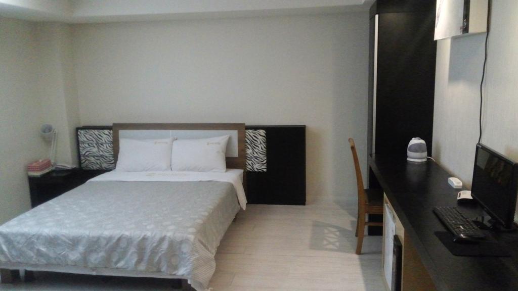 Geoje Win Hotel Chambre photo